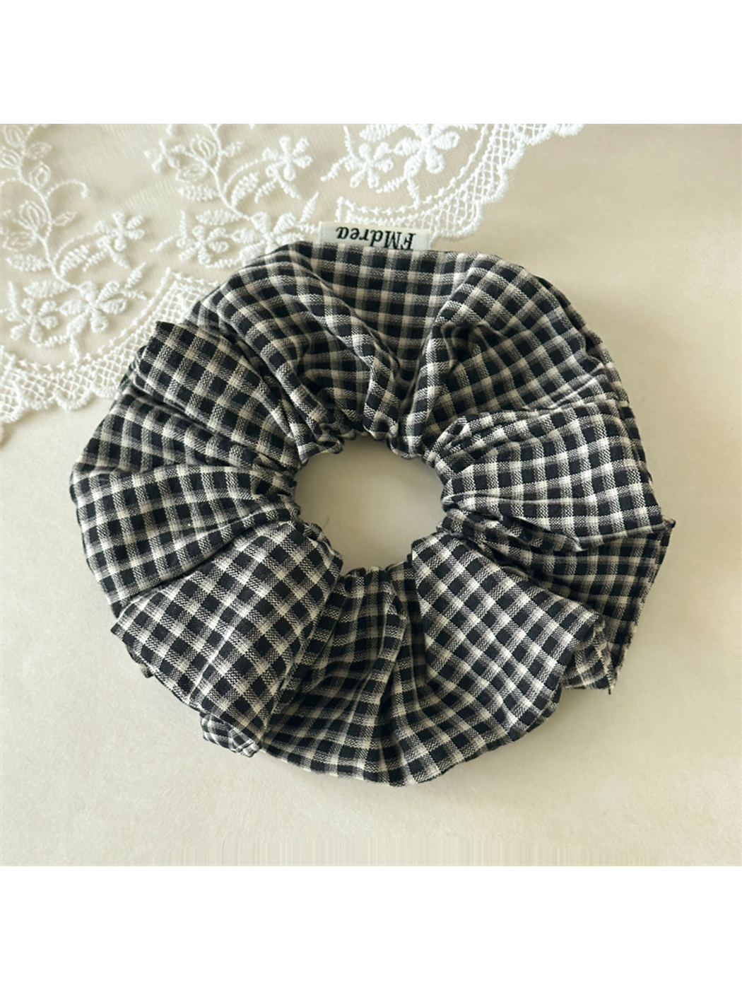 Gifty - Fresh Sweet Plaid Ruched Styling Scrunchie