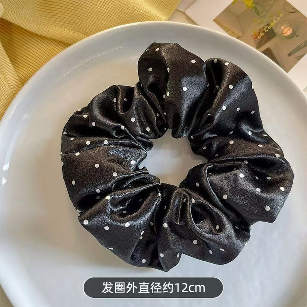Glossy Polka Dot Scrunchie variant image