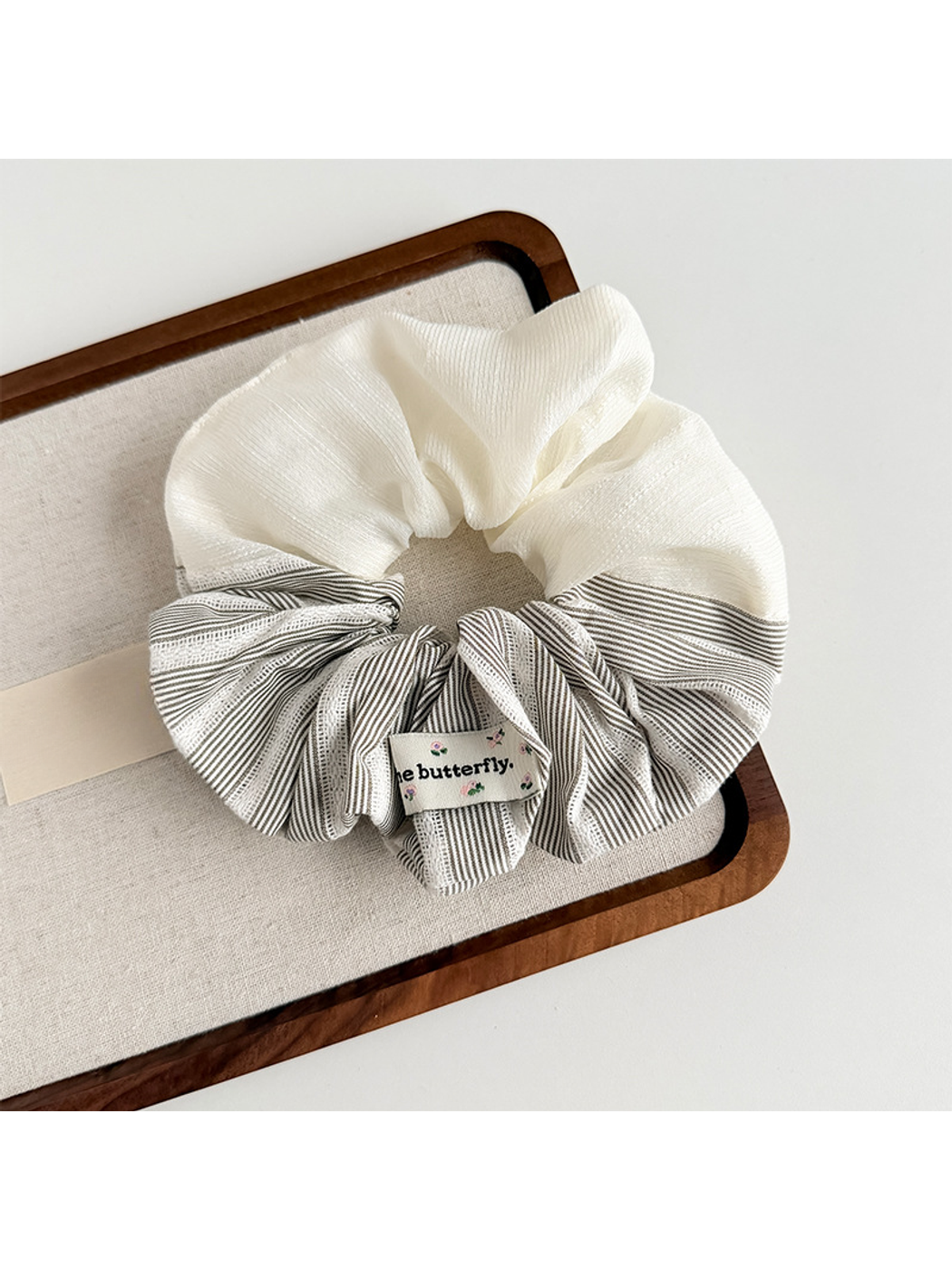 Gifty - Vintage Spliced Stripe Polyester Scrunchie