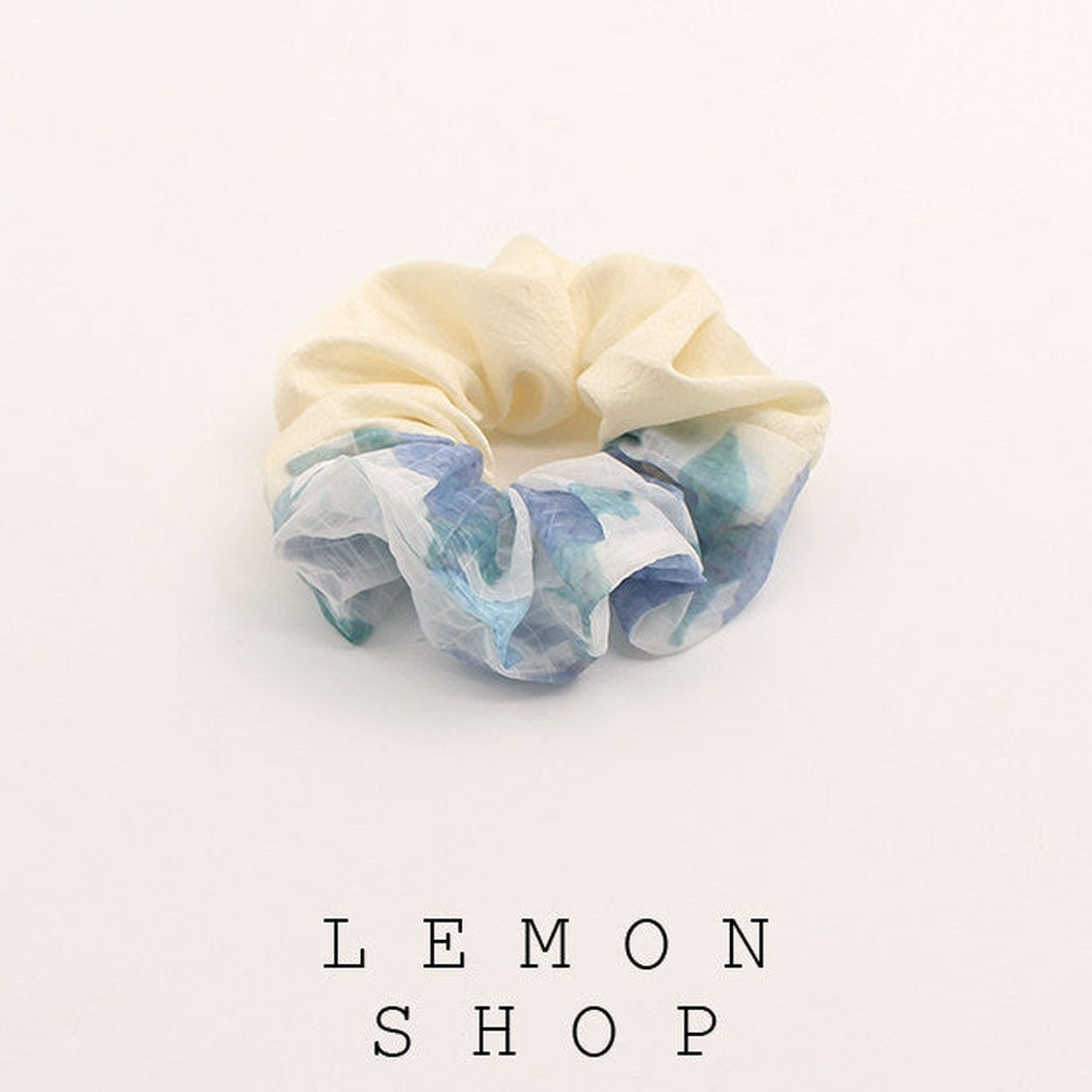 Oversized Floral Scrunchie variant image