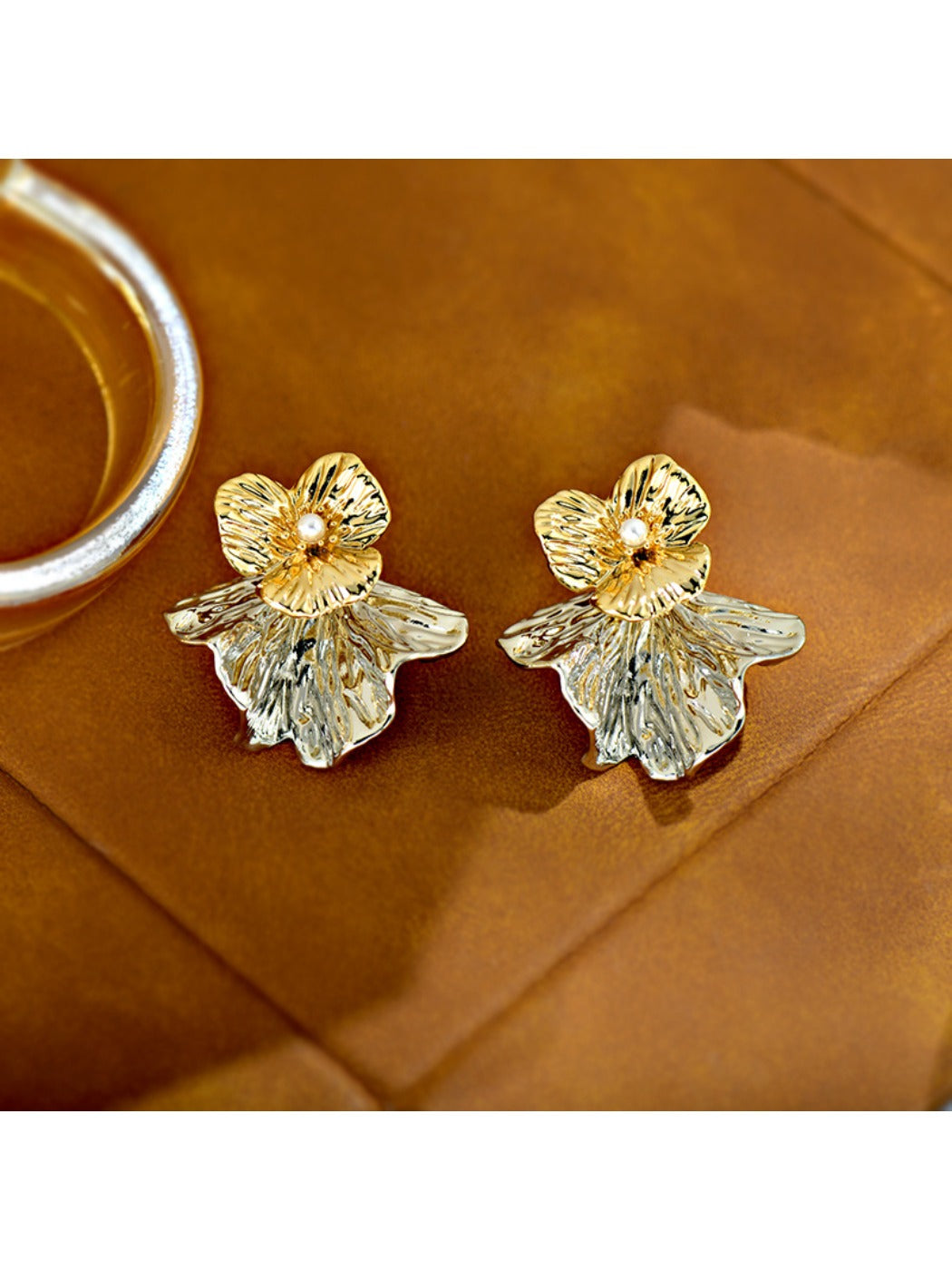 Earedge - Gold Ruffled Floral Stud Earrings
