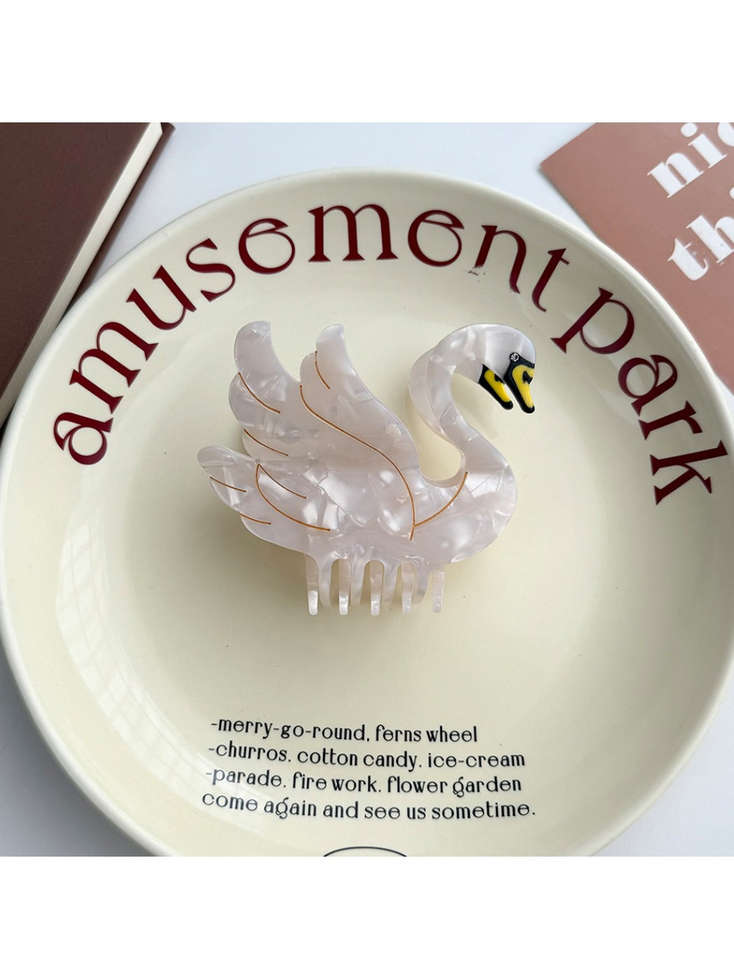 Beau - Elegant Swan Shaped Hair Clip