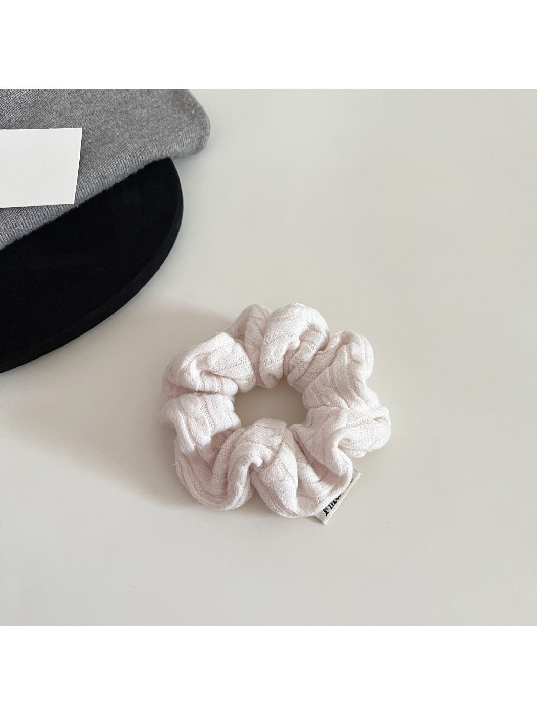 Gifty - Autumn-Winter Versatile Yarn Knitted Scrunchie