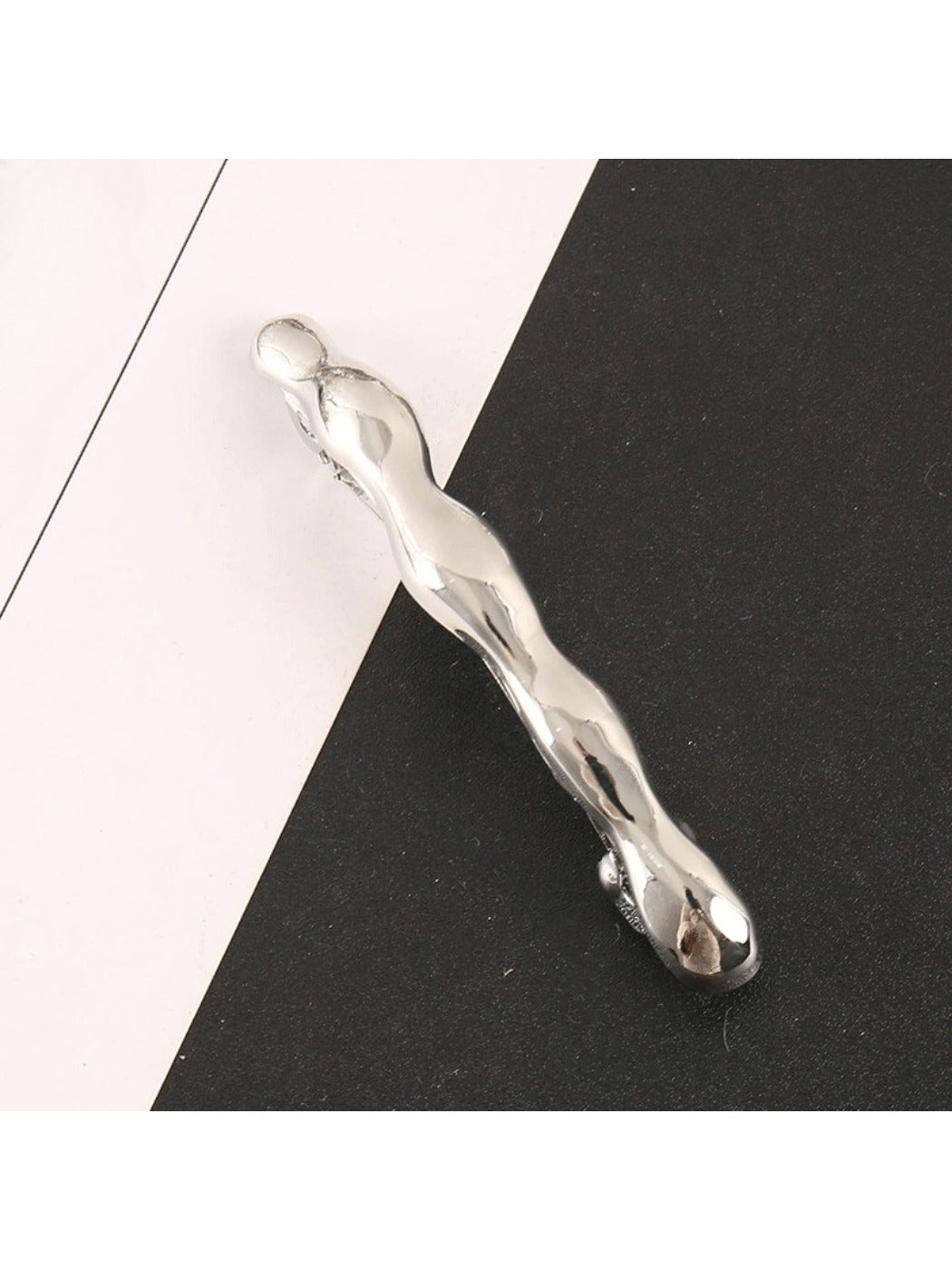 Beau - Elegant Geometric Hair Clip