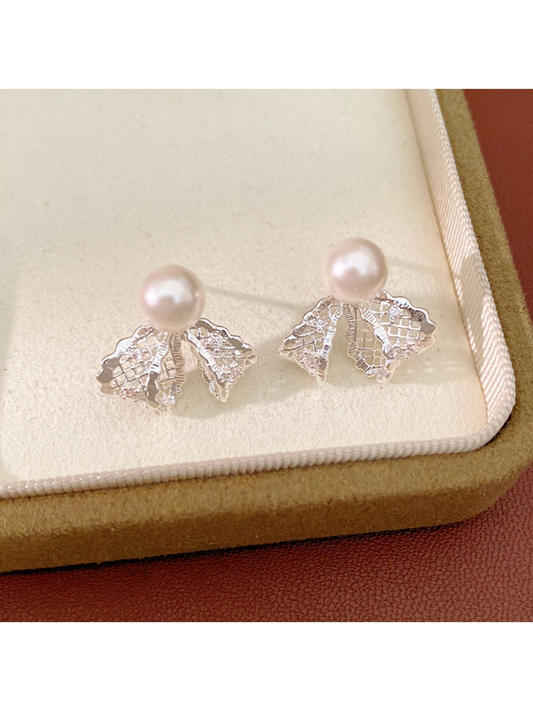 Earedge - Bow Stud Earrings with Round Accent Earrings