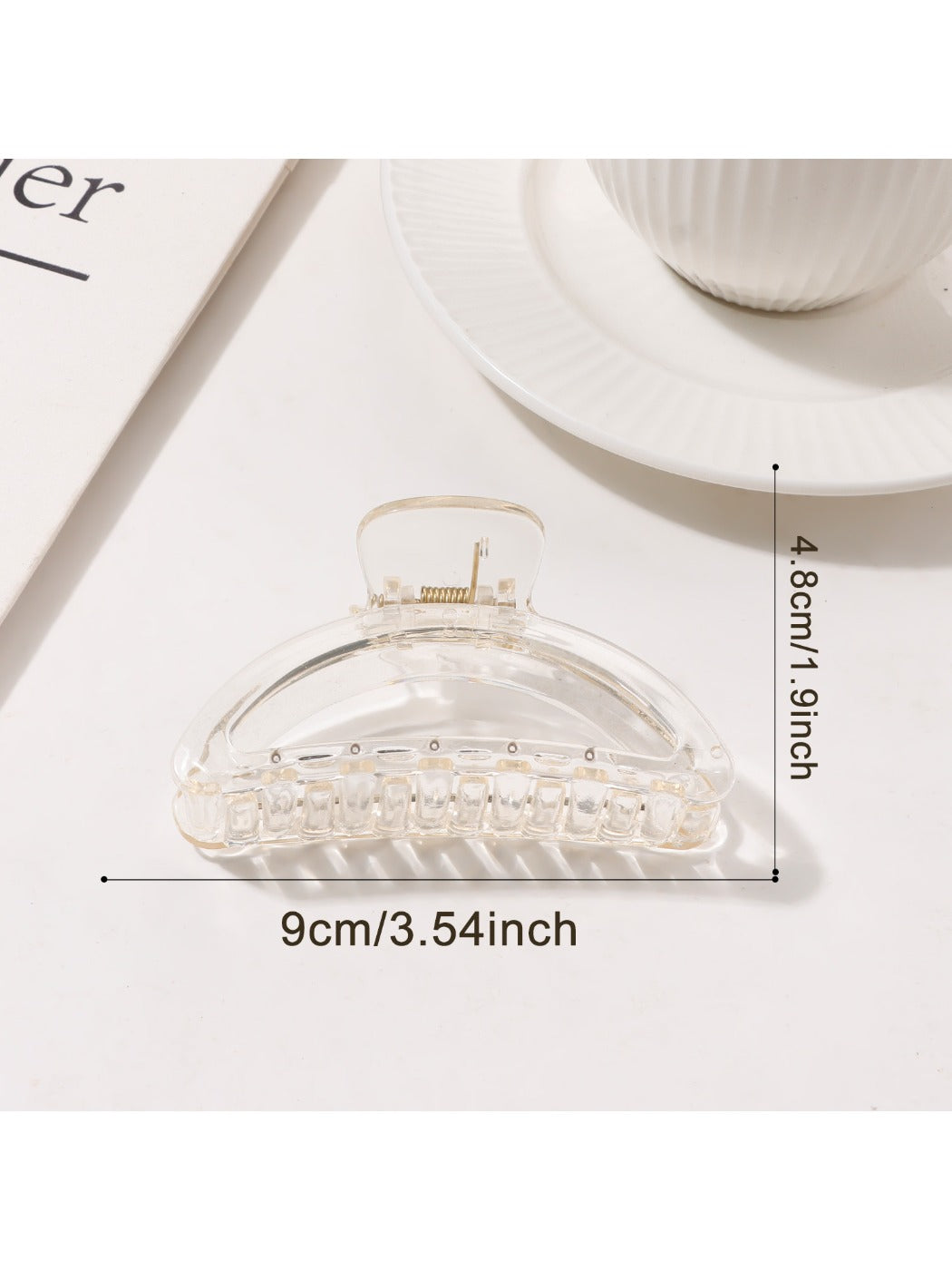 Beau - Minimalist Openwork Crescent Hair Claw Clip