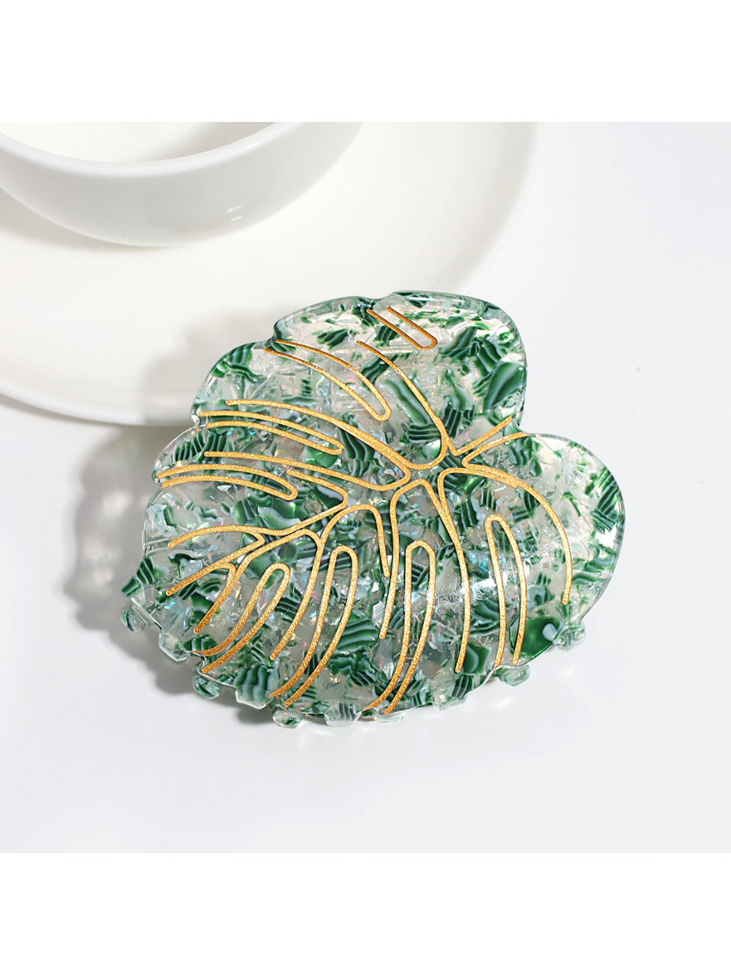 Beau - Vine Leaf Shaped Acetate Hair Clip