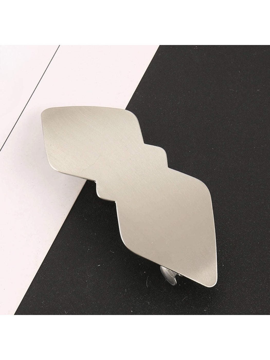 Beau - Graceful Polished Hair Clip