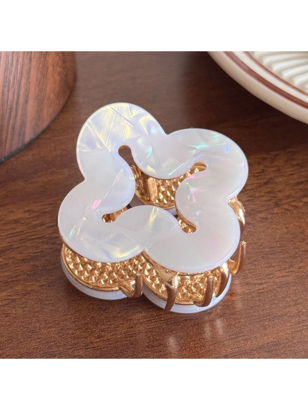 Beau - Elegant Small Flower Hair Clip for Bangs