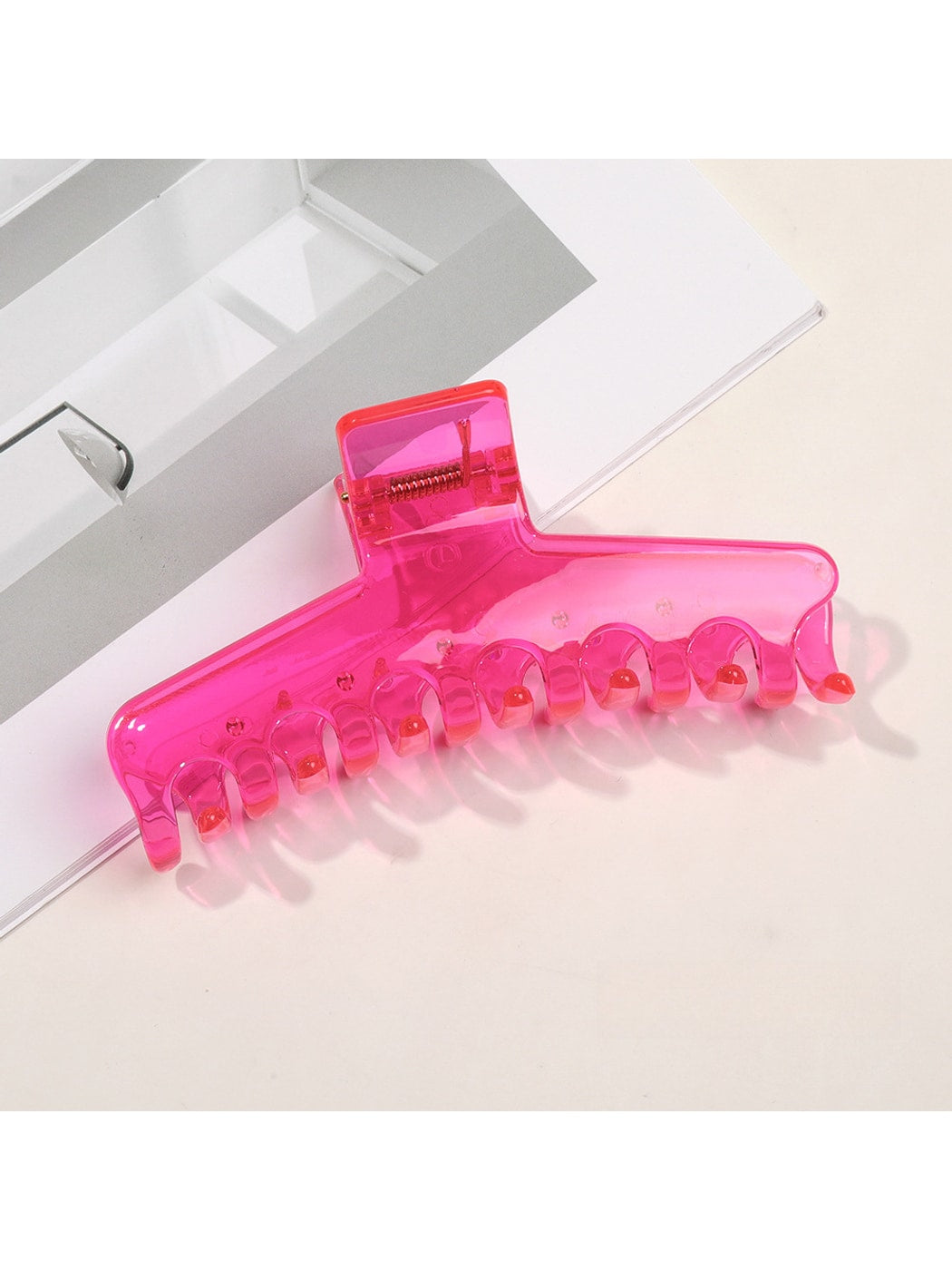 Beau - Clear Finish PC Geometric Hair Claw Clip