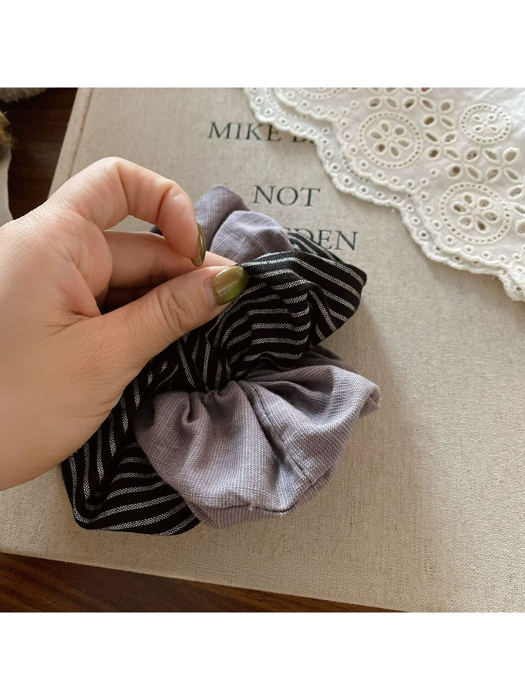Gifty - Grey Striped Hair Ties Scrunchies