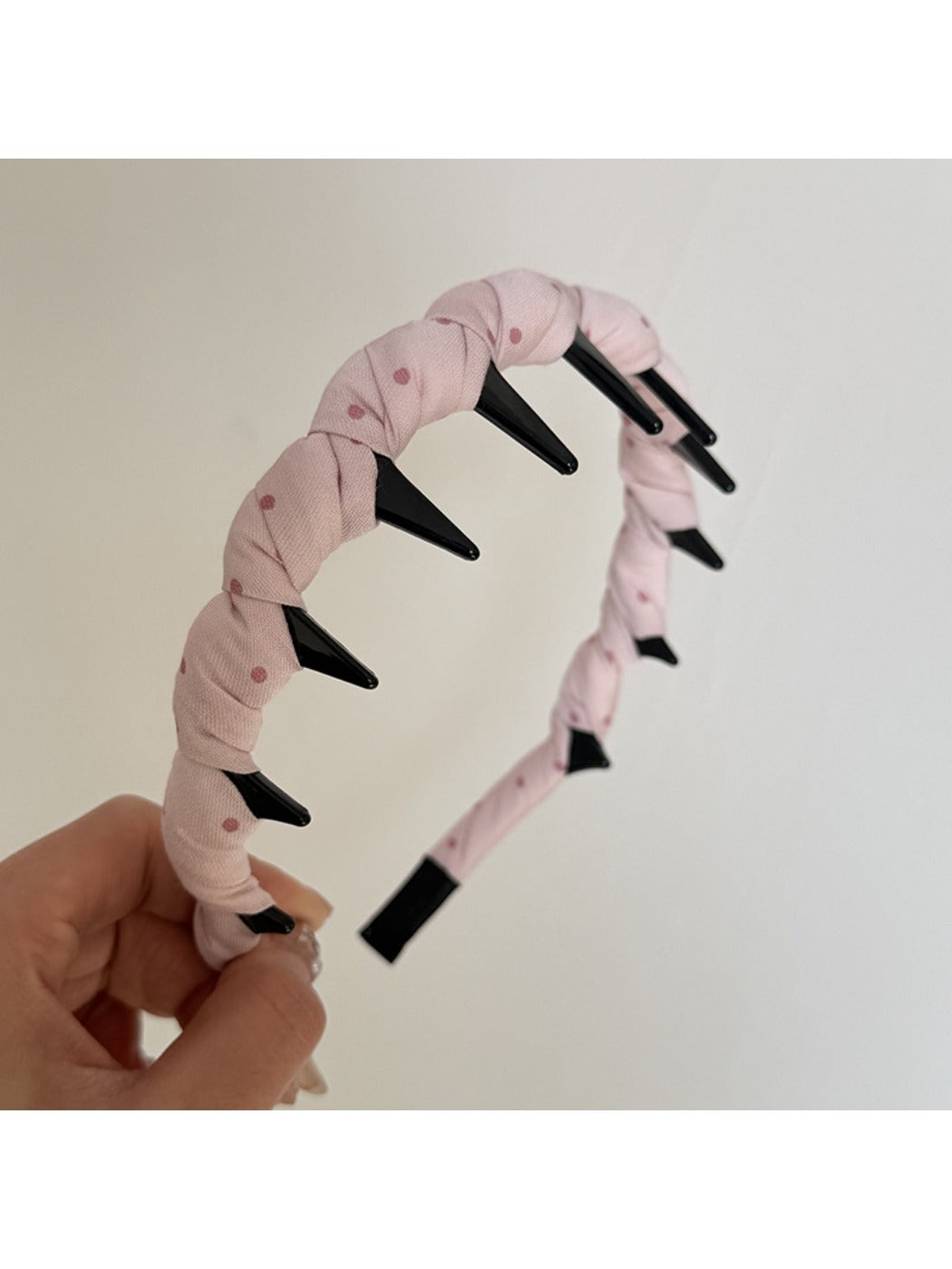 Gifty - Minimalist Polka Dot Long Tooth Headband