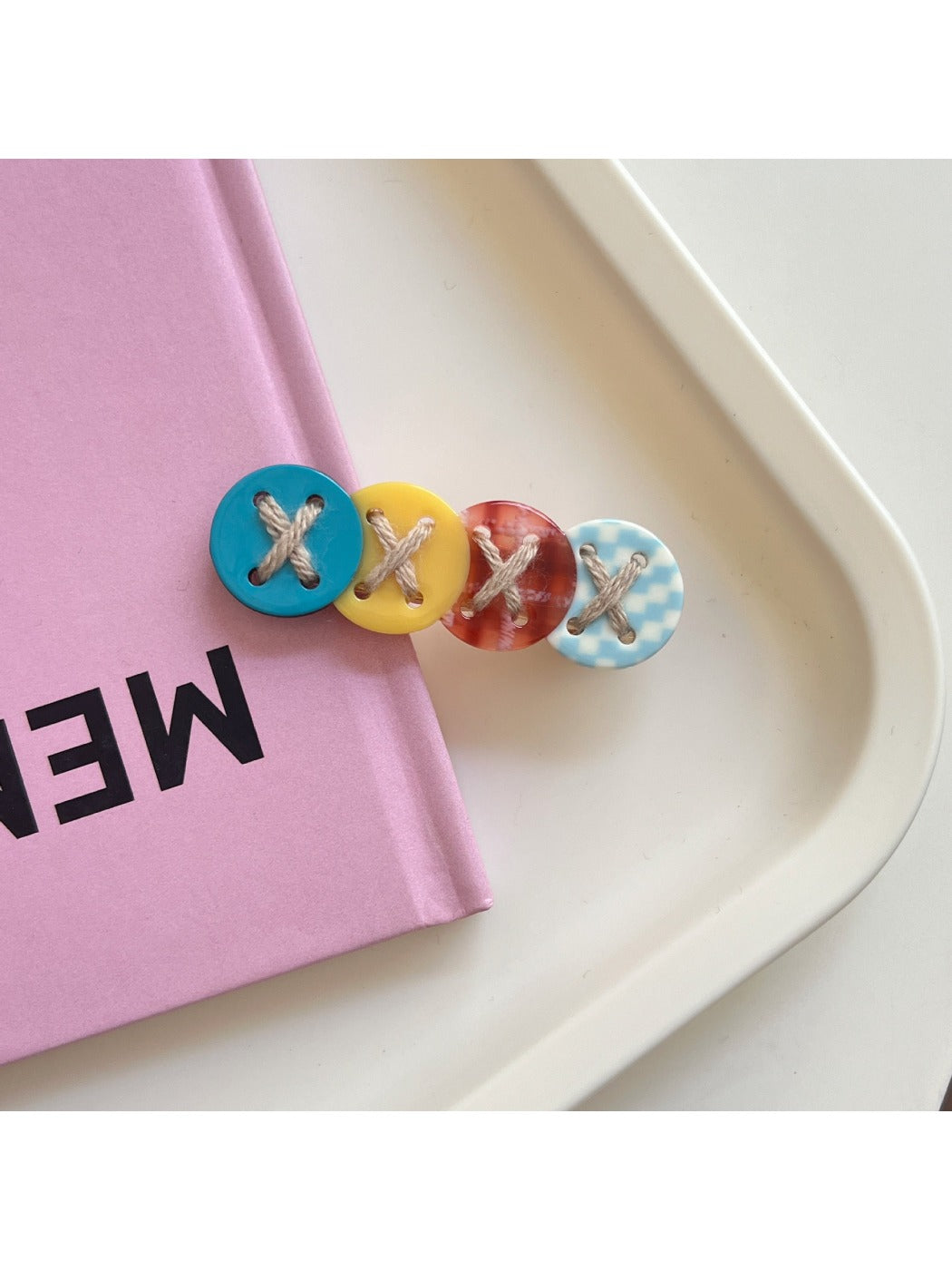 Beau - Cute Button-Shaped Hair Clip
