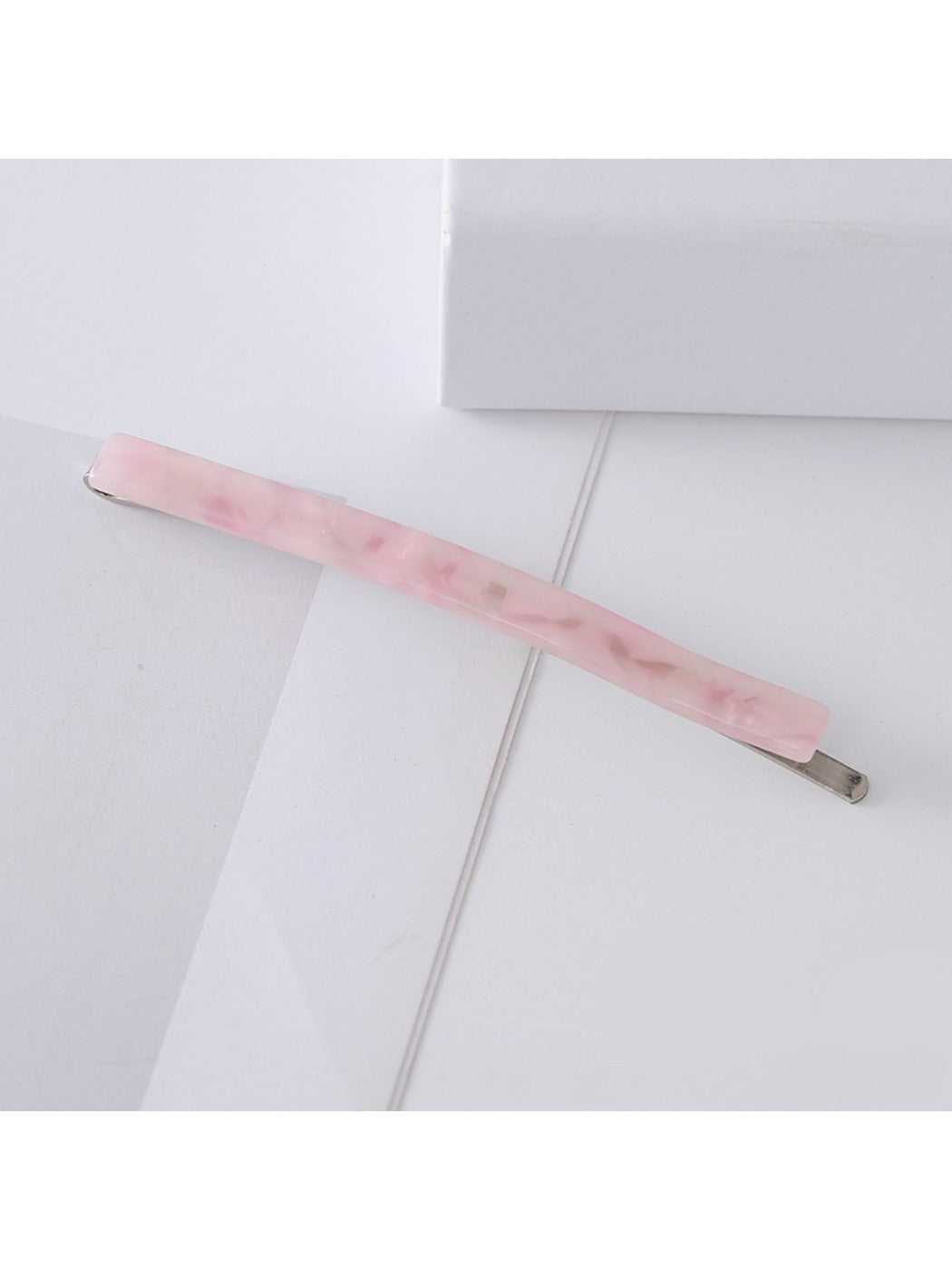 Beau - Chic Minimalist Square Hair Clip