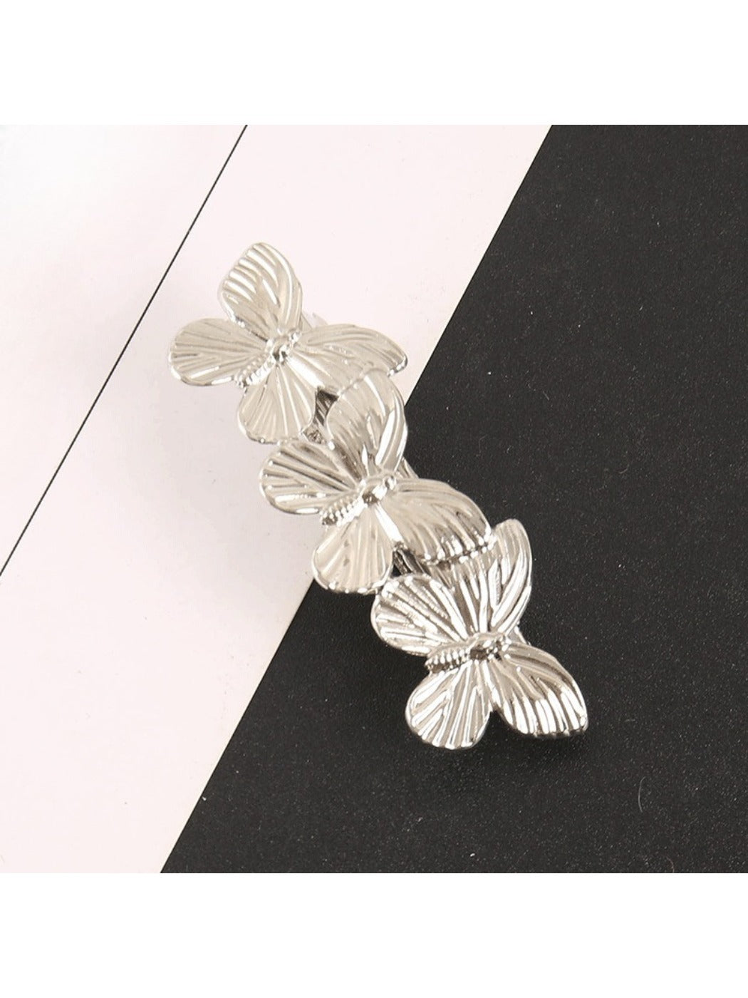 Beau - Delicate Butterfly Pattern Hair Clip