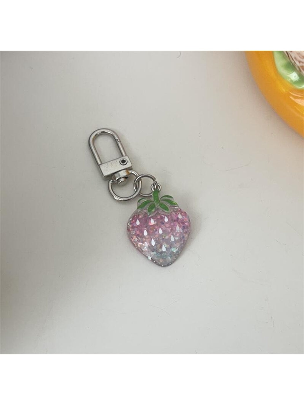 Keypus - Transparent Glitter Gradient Strawberry Keychain