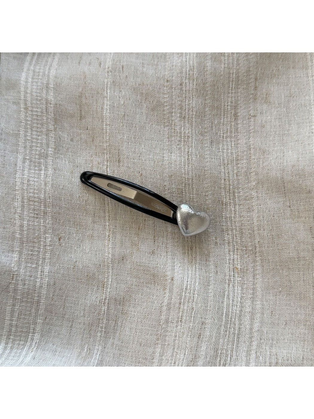 Beau - Polka Dot Heart Alloy Hair Clip