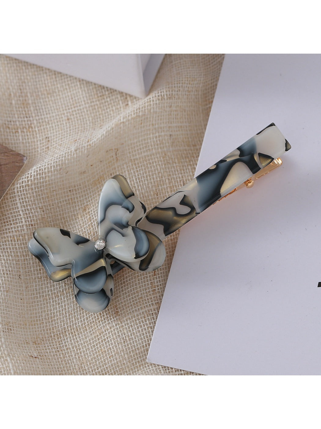 Beau - Vintage Butterfly Straight Hair Clip