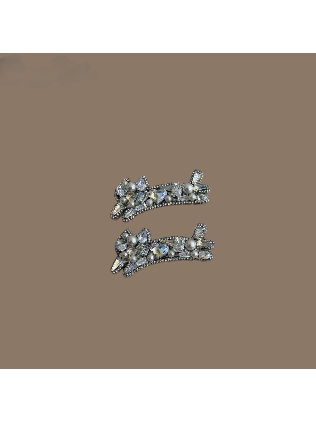 Beau - Alloy Embellished Cat Hair Clip