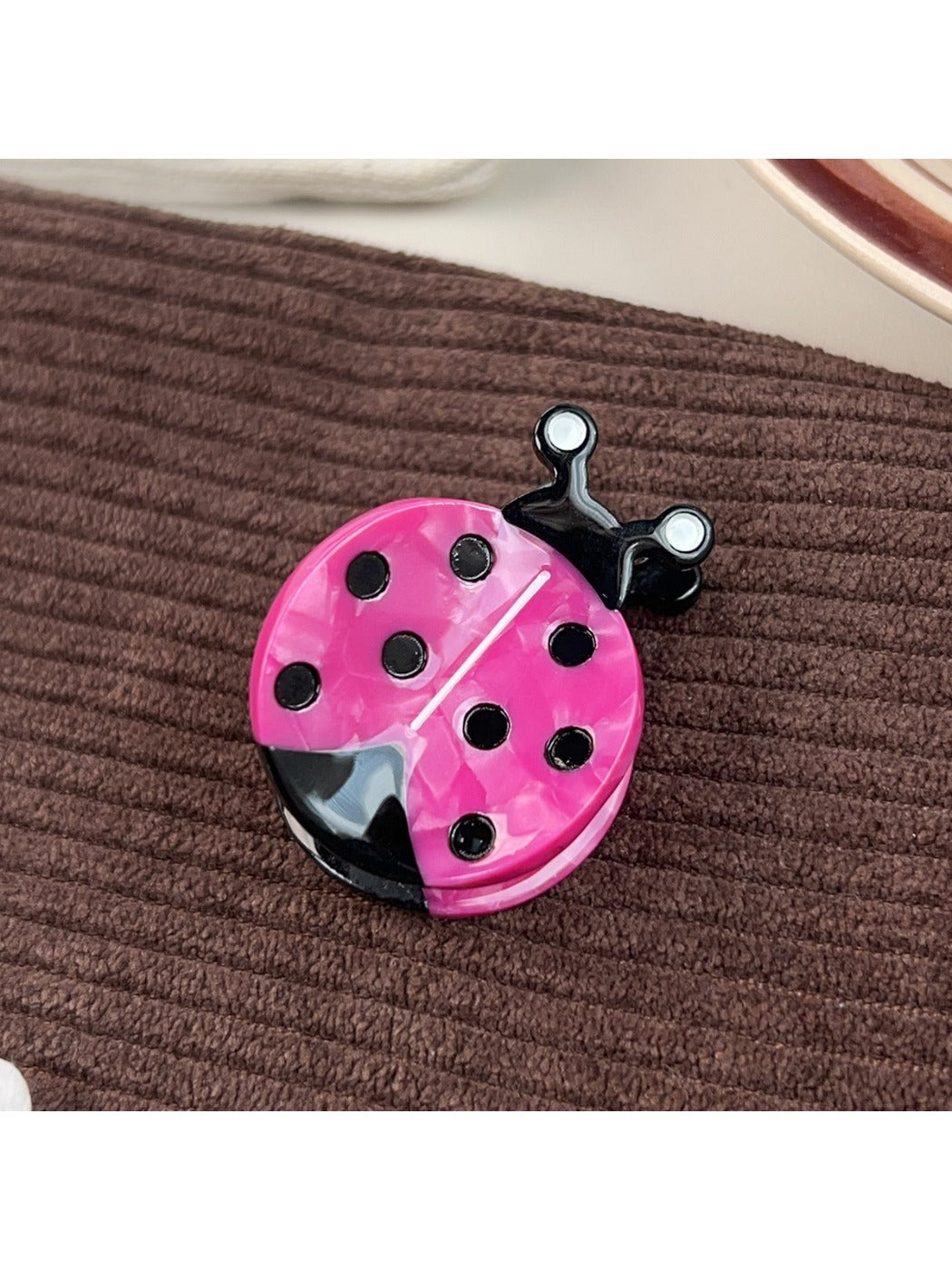 Beau - Ladybug-Shaped Hair Clip