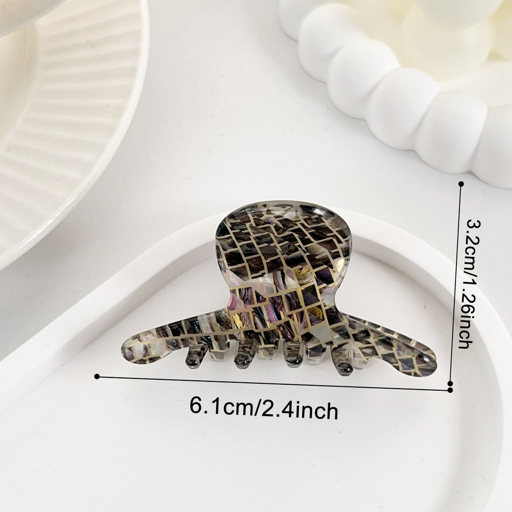 Beau - Solid Color Grid Texture Claw Clip
