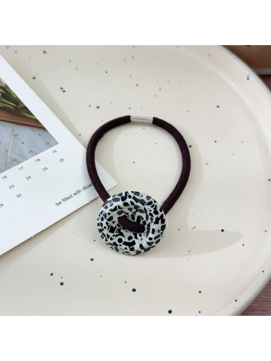 Gifty - Ink-Wash Round Hair Tie