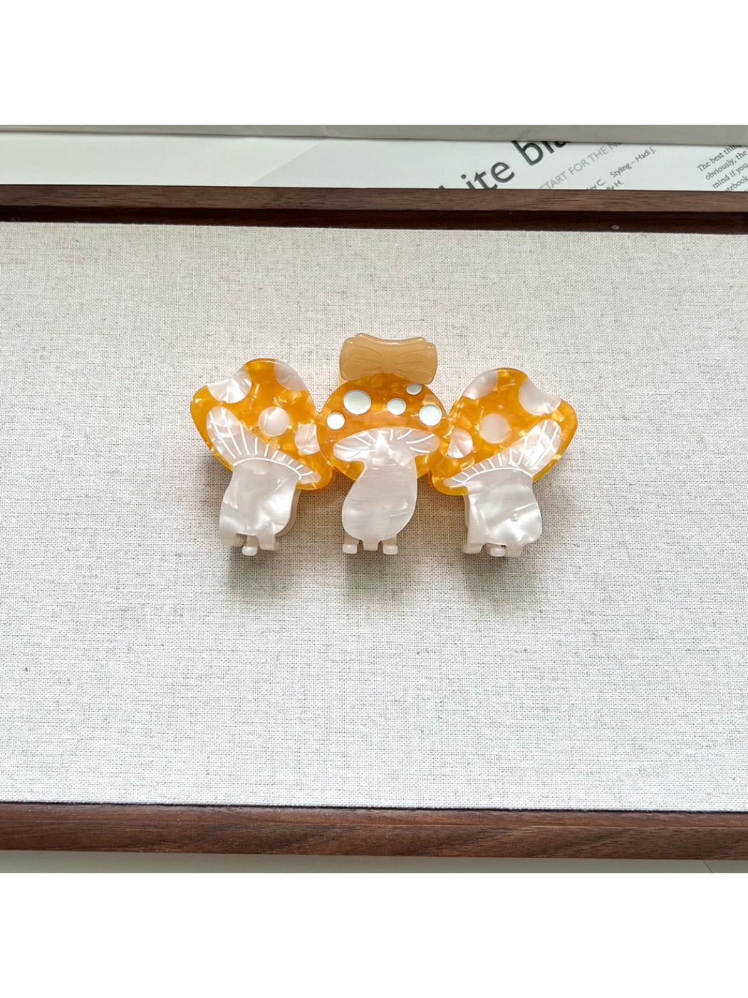 Beau - Three Mushrooms Shapes Hair Clip