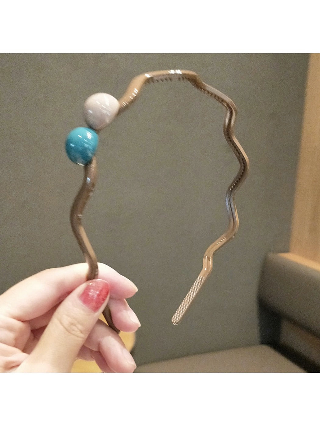 Gifty - Women Non Slip Toothed Headband
