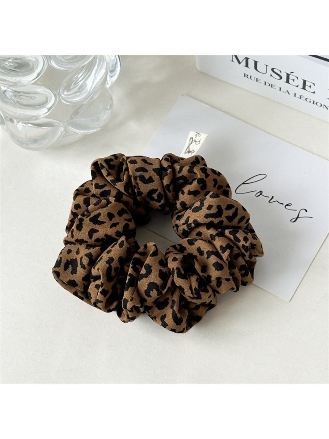 Gifty - Luxury Leopard Print Scrunchie