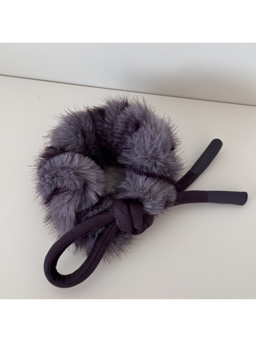 Gifty - Adorable Soft Plush Bow Hair Scrunchies