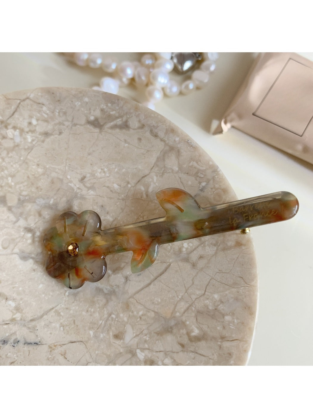 Beau - Simple Floral Acetate Hair Clip