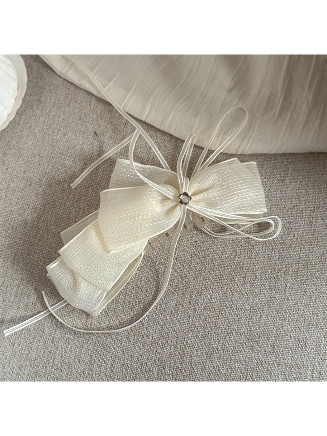 Beau - Elegant Solid Color Bow Banana Clip