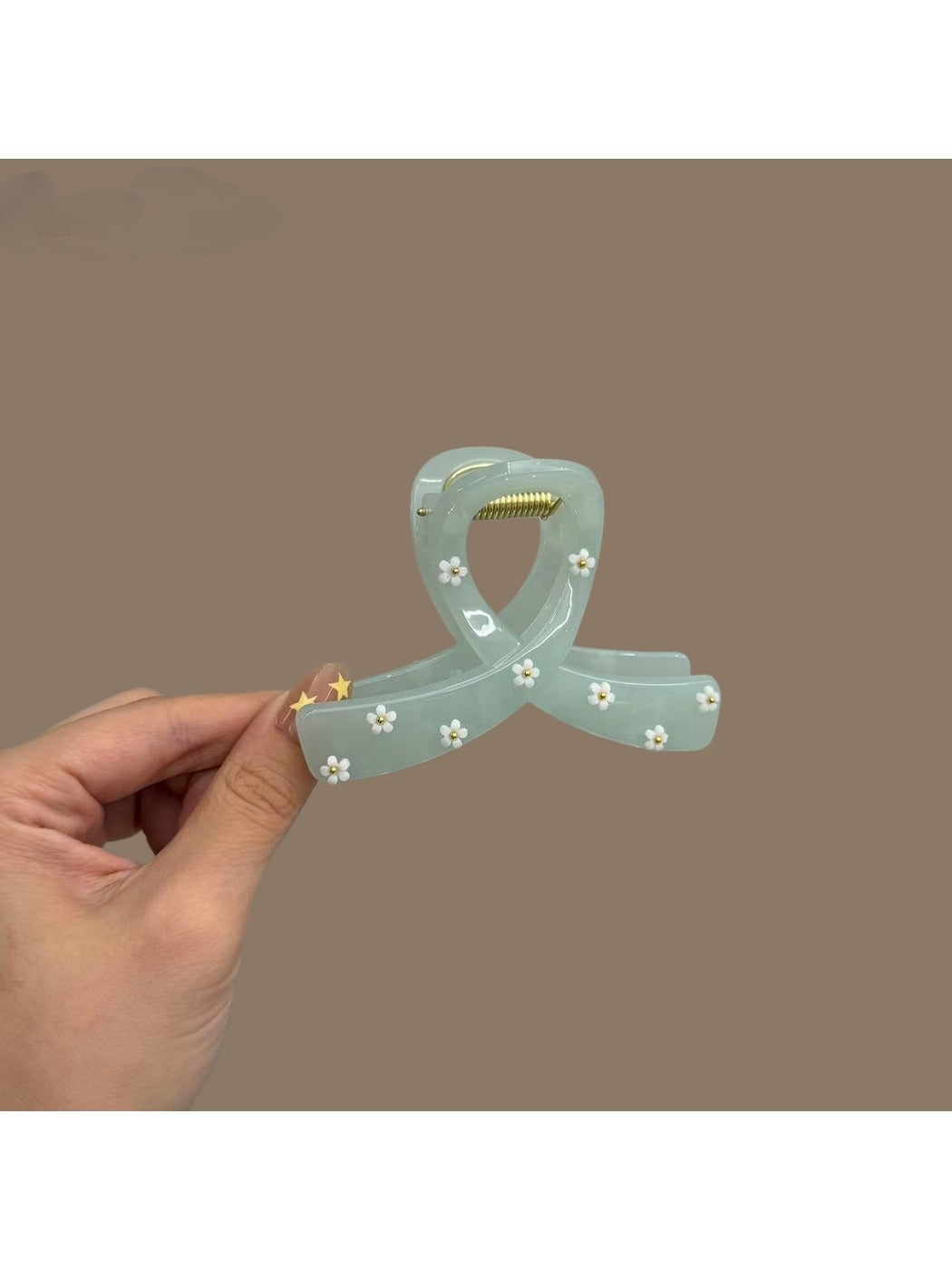 Beau - PC Daisy Detail Open Shape Claw Hair Clip