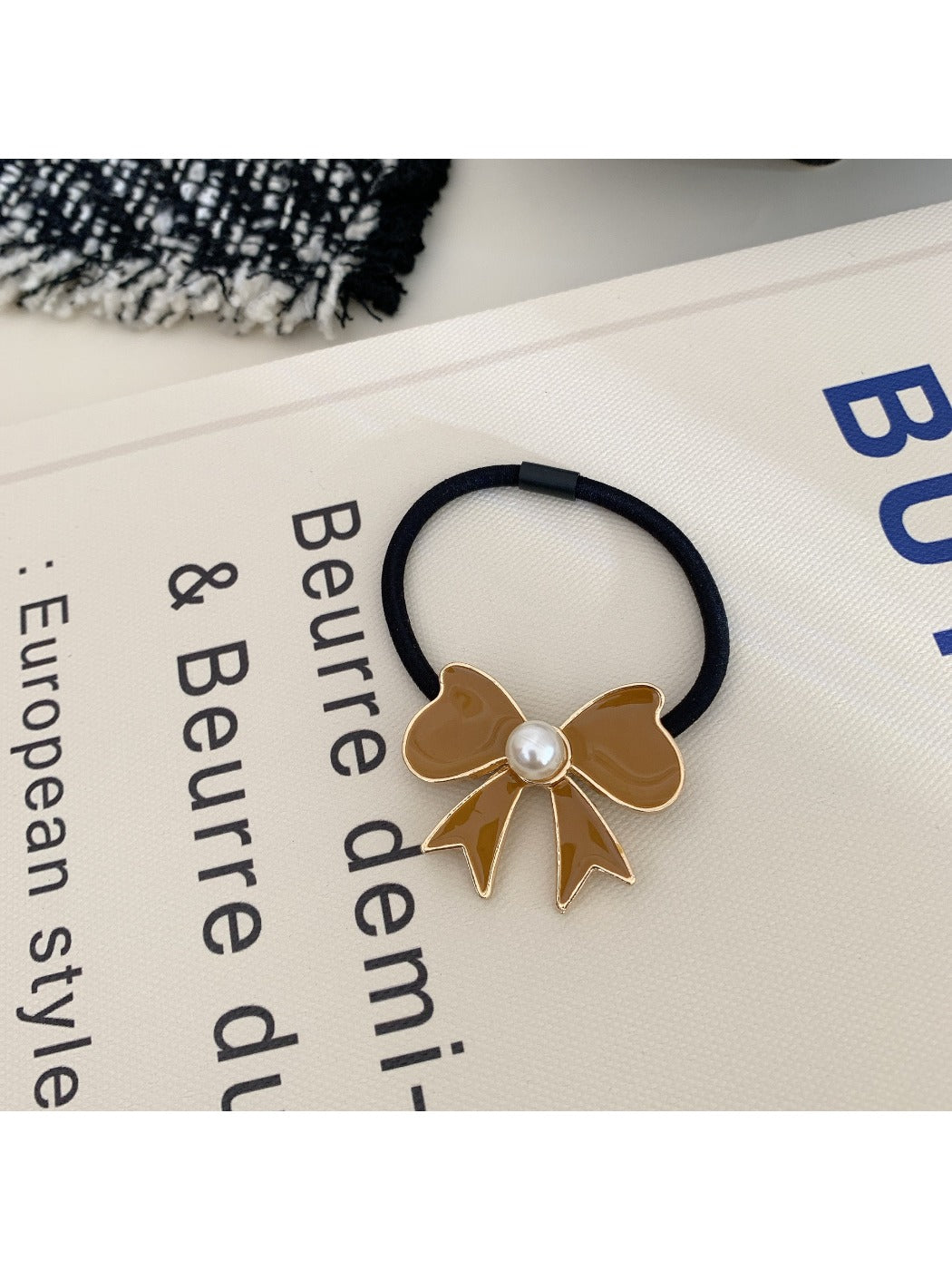 Gifty - Minimalist Bow Shaped Hair Tie