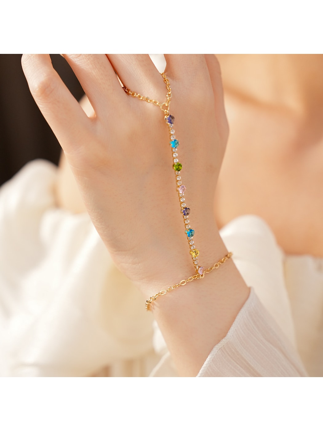 Lovra - Alloy Synthetic Zircon Circle Bracelet