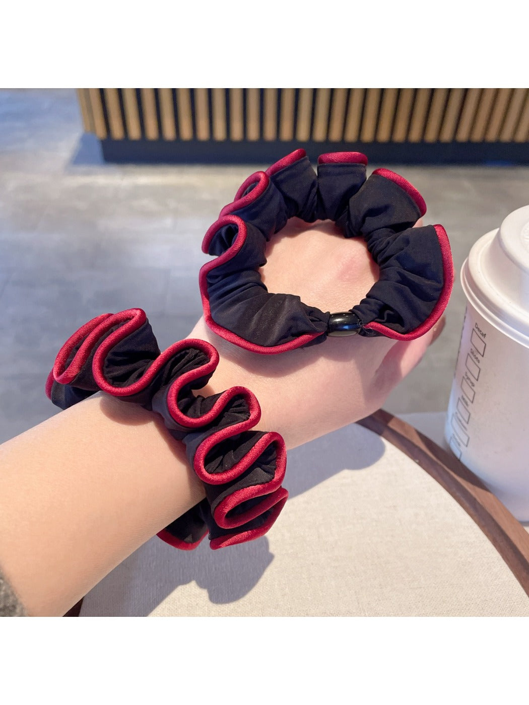 Gifty - Contrast Color Ruched Scrunchies
