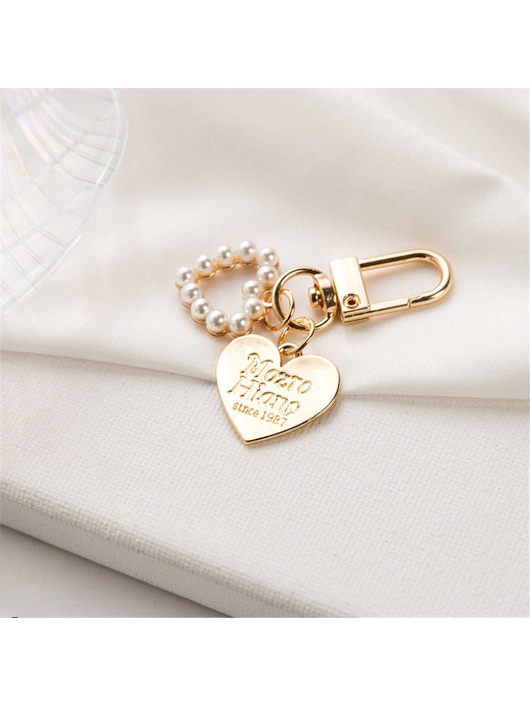 Alloy heart keychain displayed on a white background