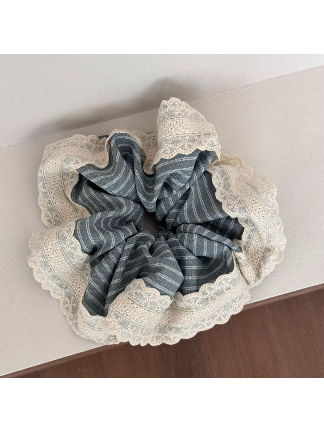 Gifty - Lace Trim Striped Scrunchie Hair Tie