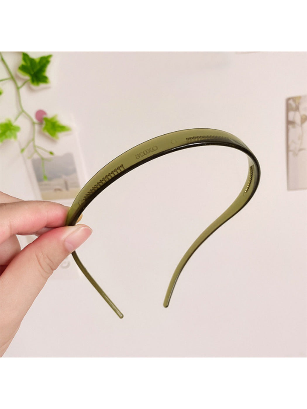 Gifty - Minimalist Transparent Colorful Headband