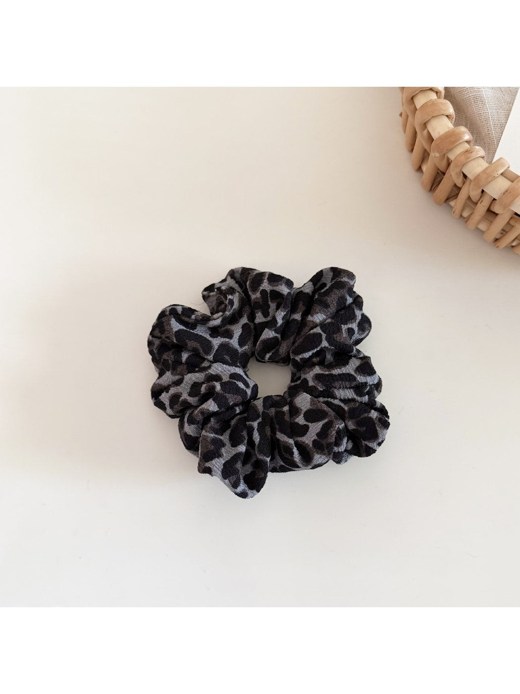 Gifty - Retro Print Polyester Fashion Scrunchie