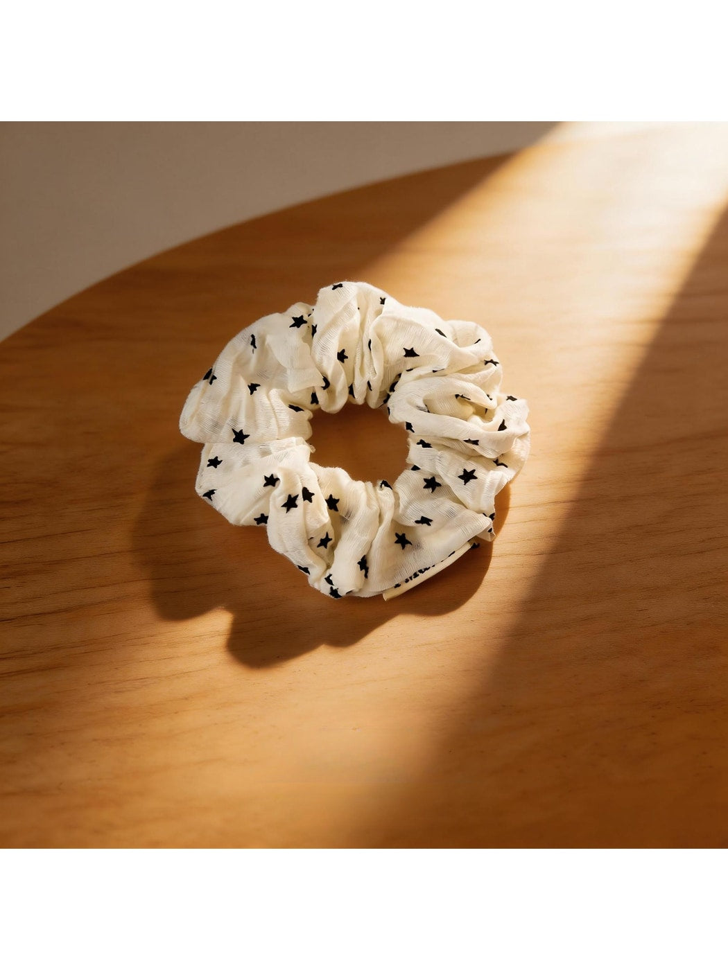 Gifty - Simple Star Design Gathered Polyester Scrunchie