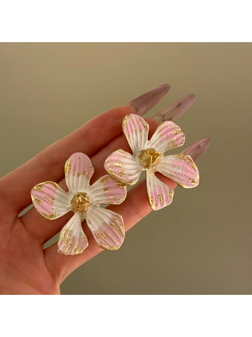 Earedge - Pink Vintage Flower Earrings