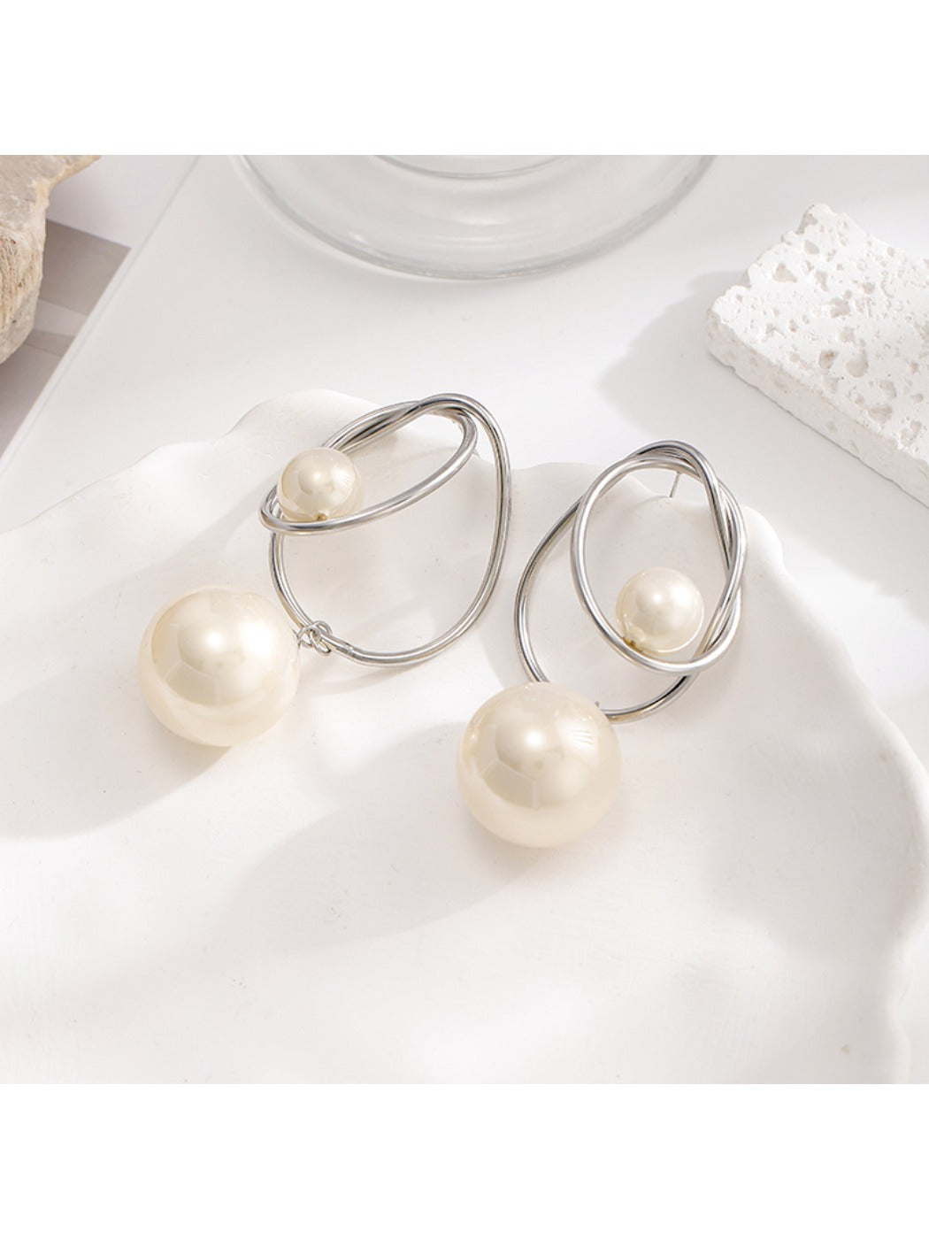 Earedge - Chic Geometric Shape Earrings