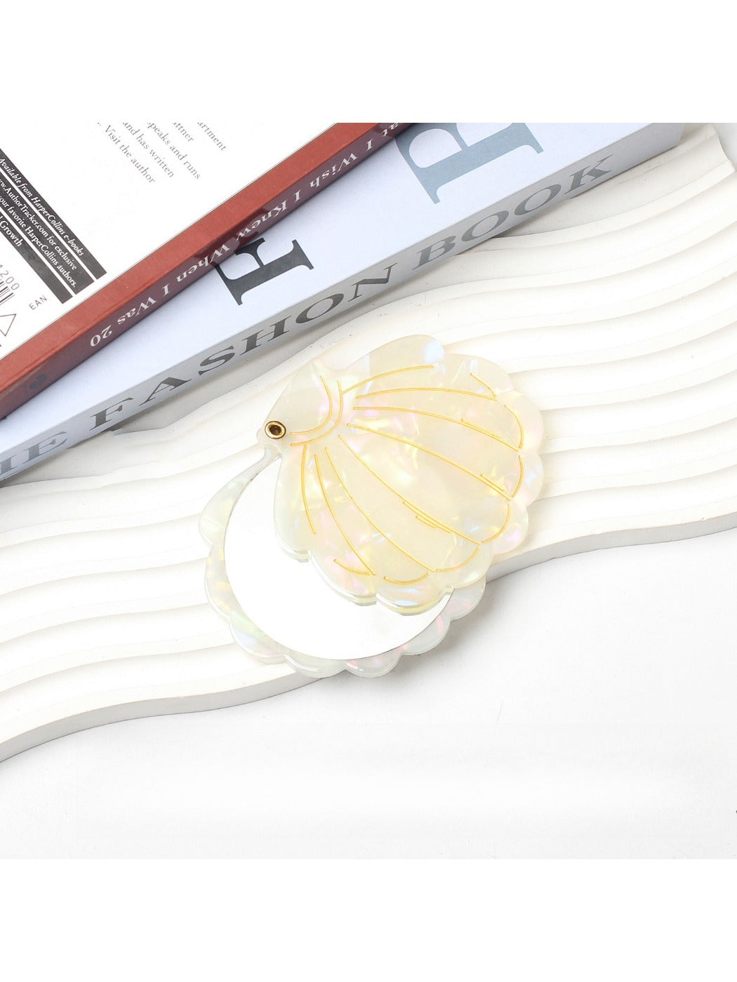 Mirroray - Seashell-shaped Acetate Mirror