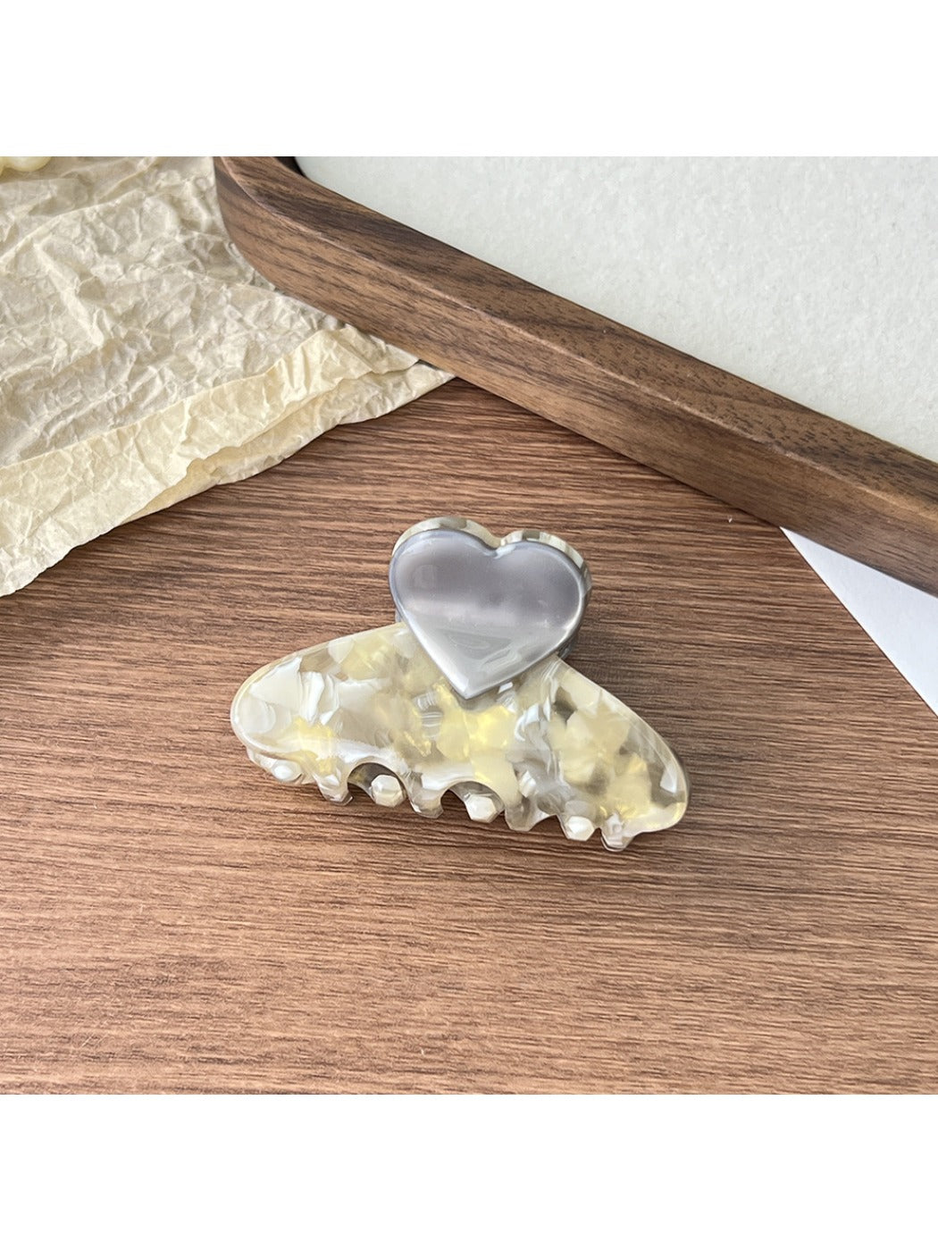 Beau - Elegant Heart Acetate Hair Clip