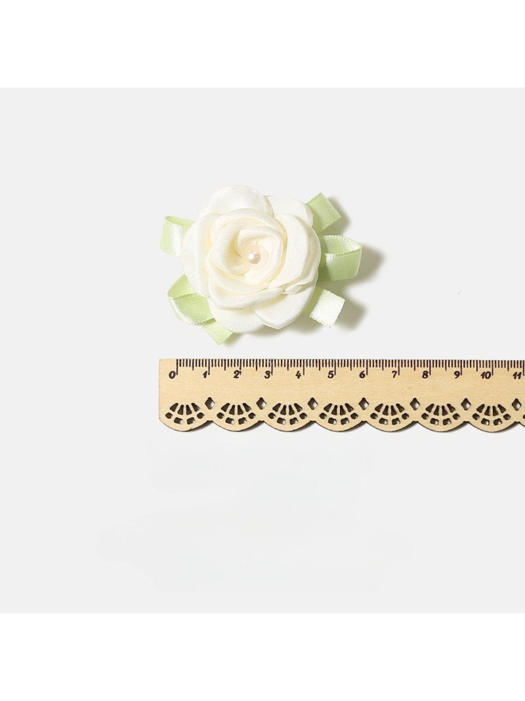 Beau - Elegant Camellia Shaped Hair Clips