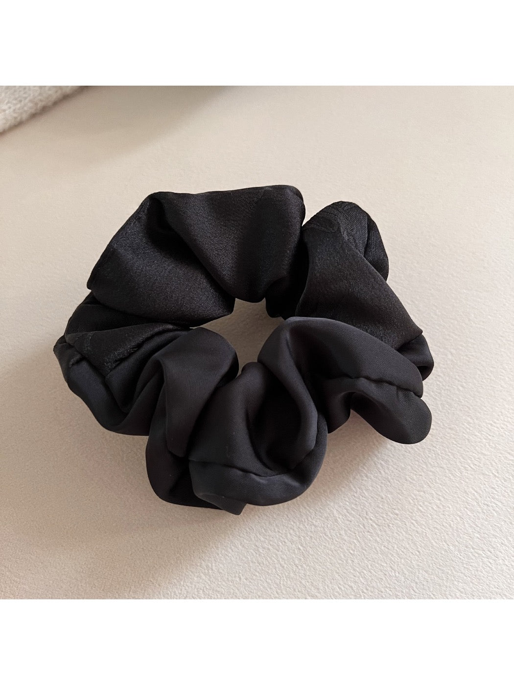 Gifty - Four Seasons Bamboo Print Satin Scrunchie