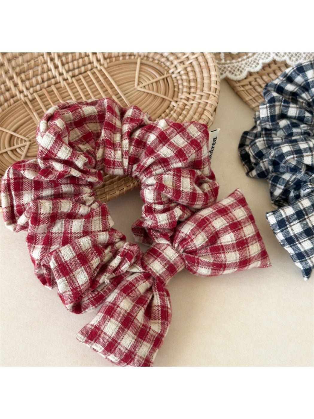 Gifty - Plaid Bow Hair Tie