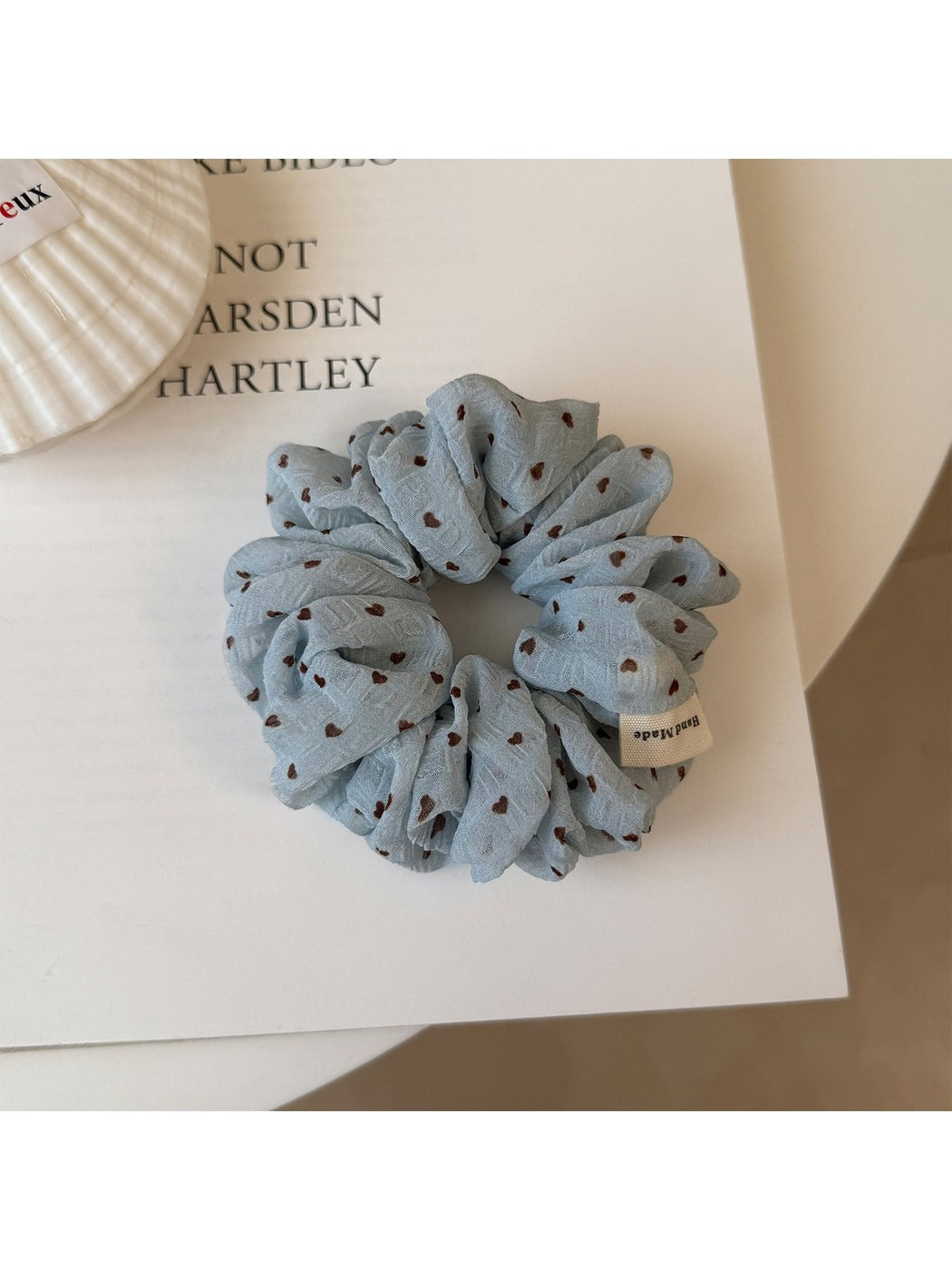 Gifty - Heart Pattern Ruffled Mesh Scrunchie