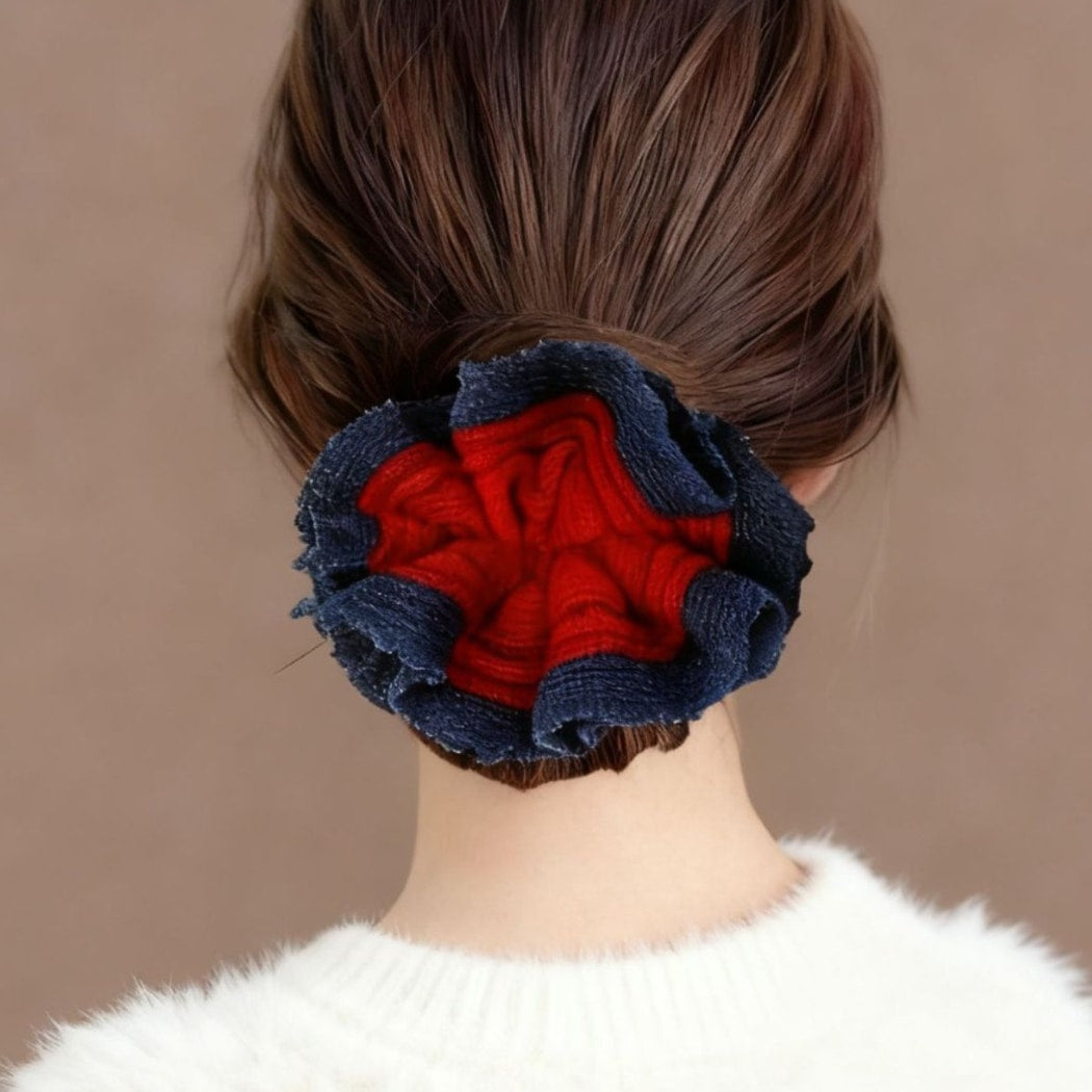 Gifty - Bright Knit Texture Scalloped Scrunchie